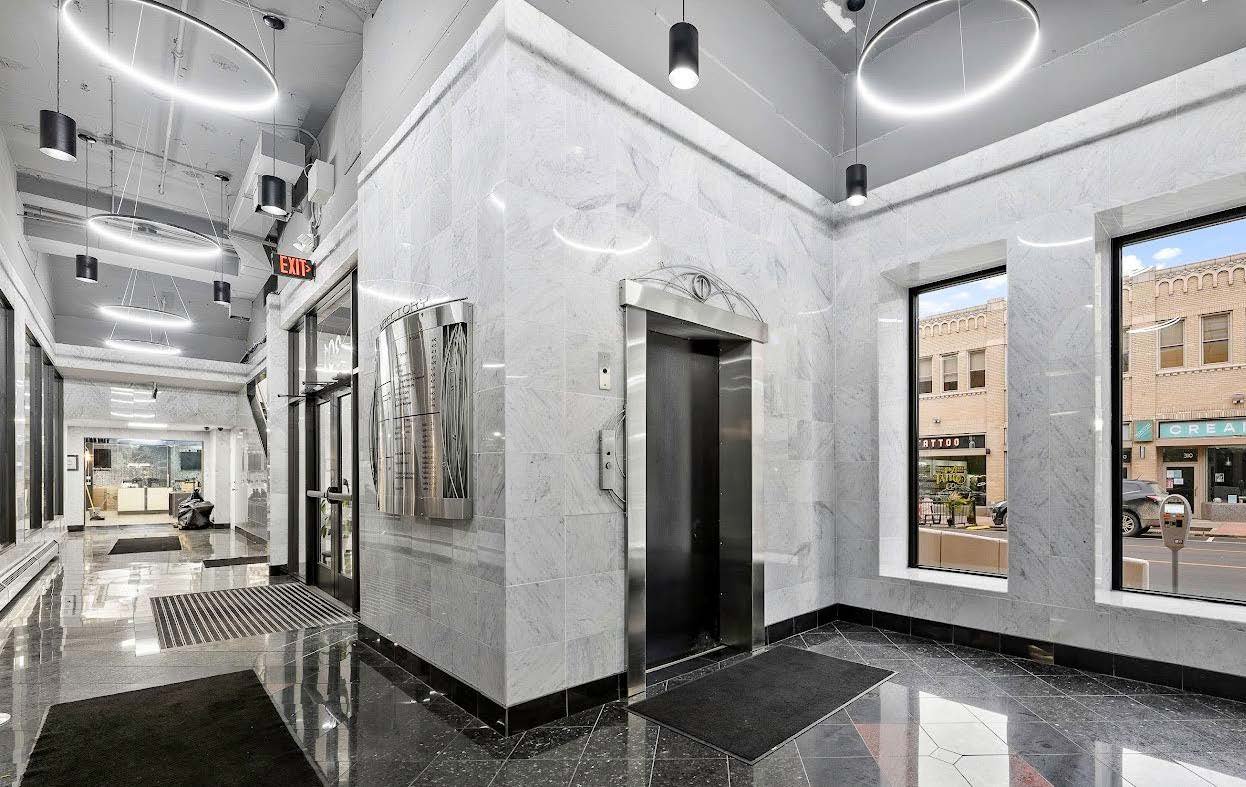 301 W. Fourth Street, Royal Oak
